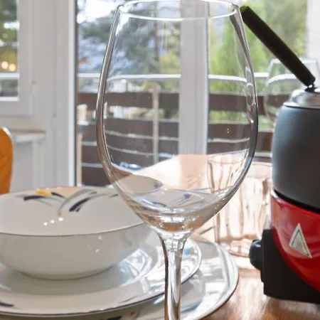 Lumineux Avec Vue Sur Les Montagnes Διαμέρισμα *