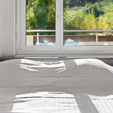 Lumineux Avec Vue Sur Les Montagnes Διαμέρισμα