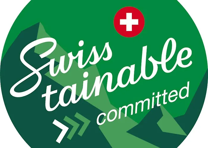 Lumineux Avec Vue Sur Les Montagnes