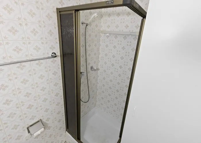 Lumineux Avec Vue Sur Les Montagnes アパート ロイカーバード